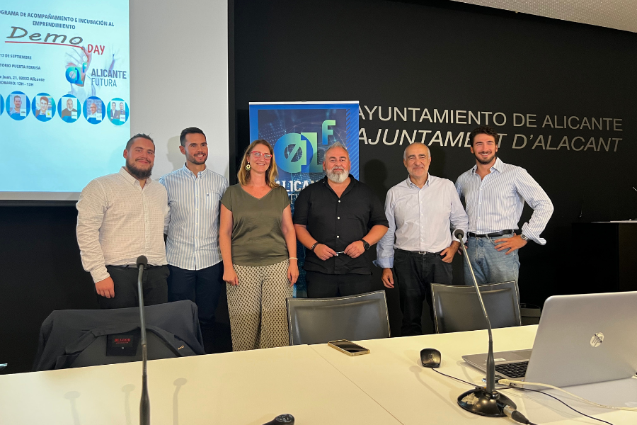 L’Alicantina, Submerca, Wetoget, EGAM, GMOLD 4.0 and DCAL, the six startups that have participated in the first edition of the Entrepreneurship Incubation and Support Programme.
