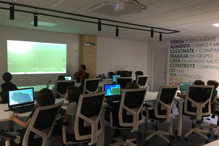 Read more about the article ARCADE VIDEOGAME PROGRAMMING WORKSHOP A COMPLETE SUCCESS